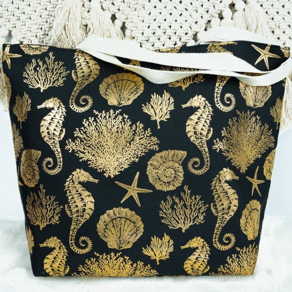 NWT BOUTIQUE   GOLDEN SEA LIFE BLACK TOTEBAG